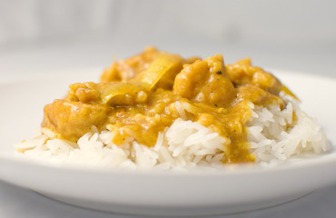Kurczak w sosie curry