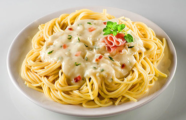 Spagetti śmietankowe
